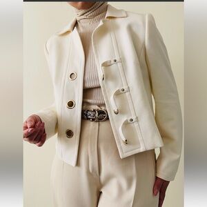 Escada pure wool Ivory buckle closure blazer